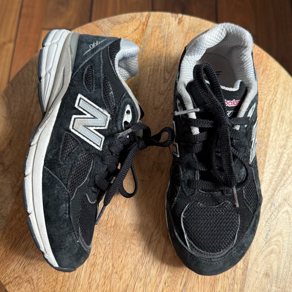 New Balance 990 Kids Black/White/Grey sz: 2